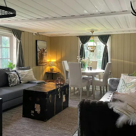 Holiday home Charming Old Forest An Hour From Oslo *