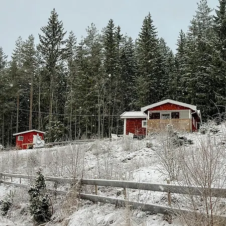 Dom wakacyjny Charming Old Forest An Hour From Oslo *